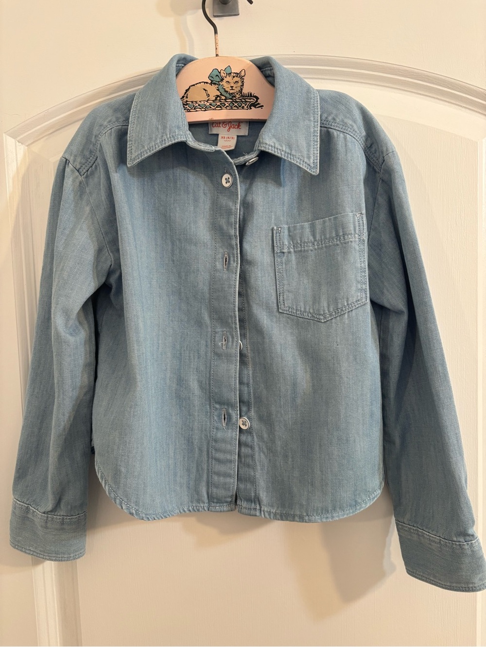 Cat & Jack Girl’s Light Blue Denim Shirt XS 4/5
